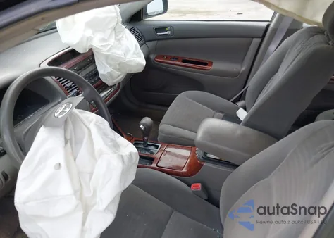 2006 Toyota Camry Xle z USA, uszkodzony, nr VIN 4T1BE30K46U662741